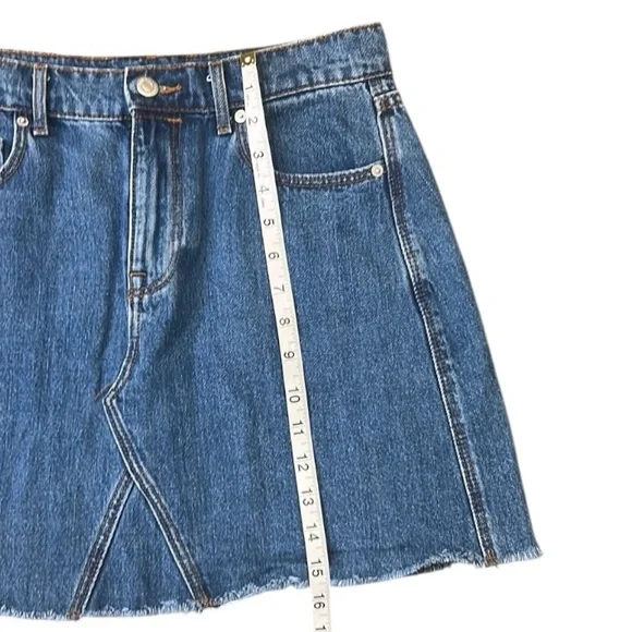 Old Navy Women’s Cotton Denim Mini Skirt Casual Size 6 - Picture 7 of 10